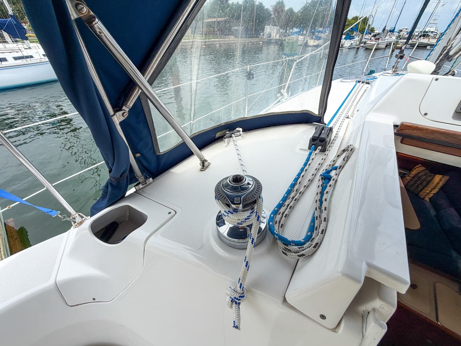1999 Hunter 310 - Photo 49