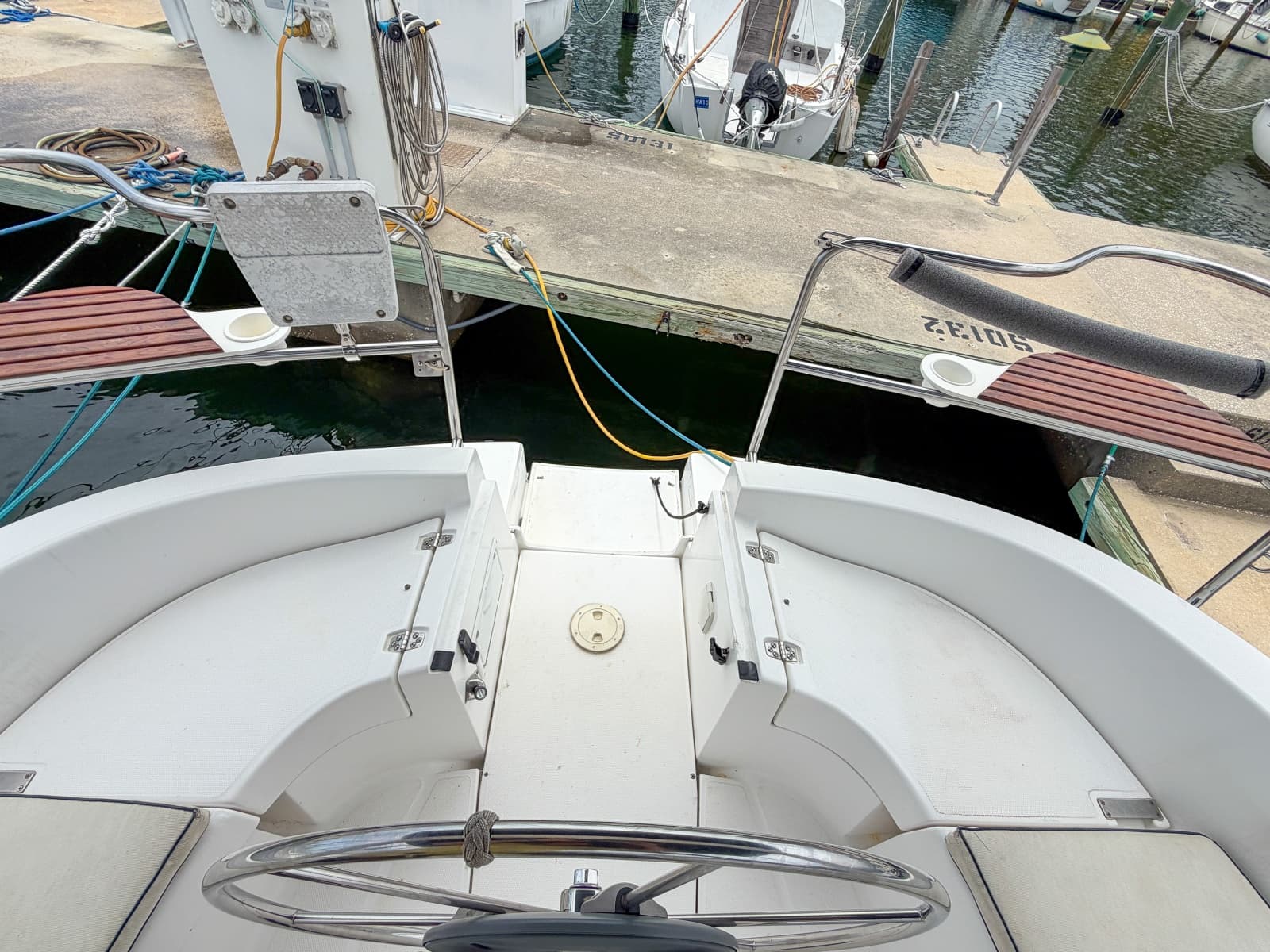 1999 Hunter 310 - Photo 47