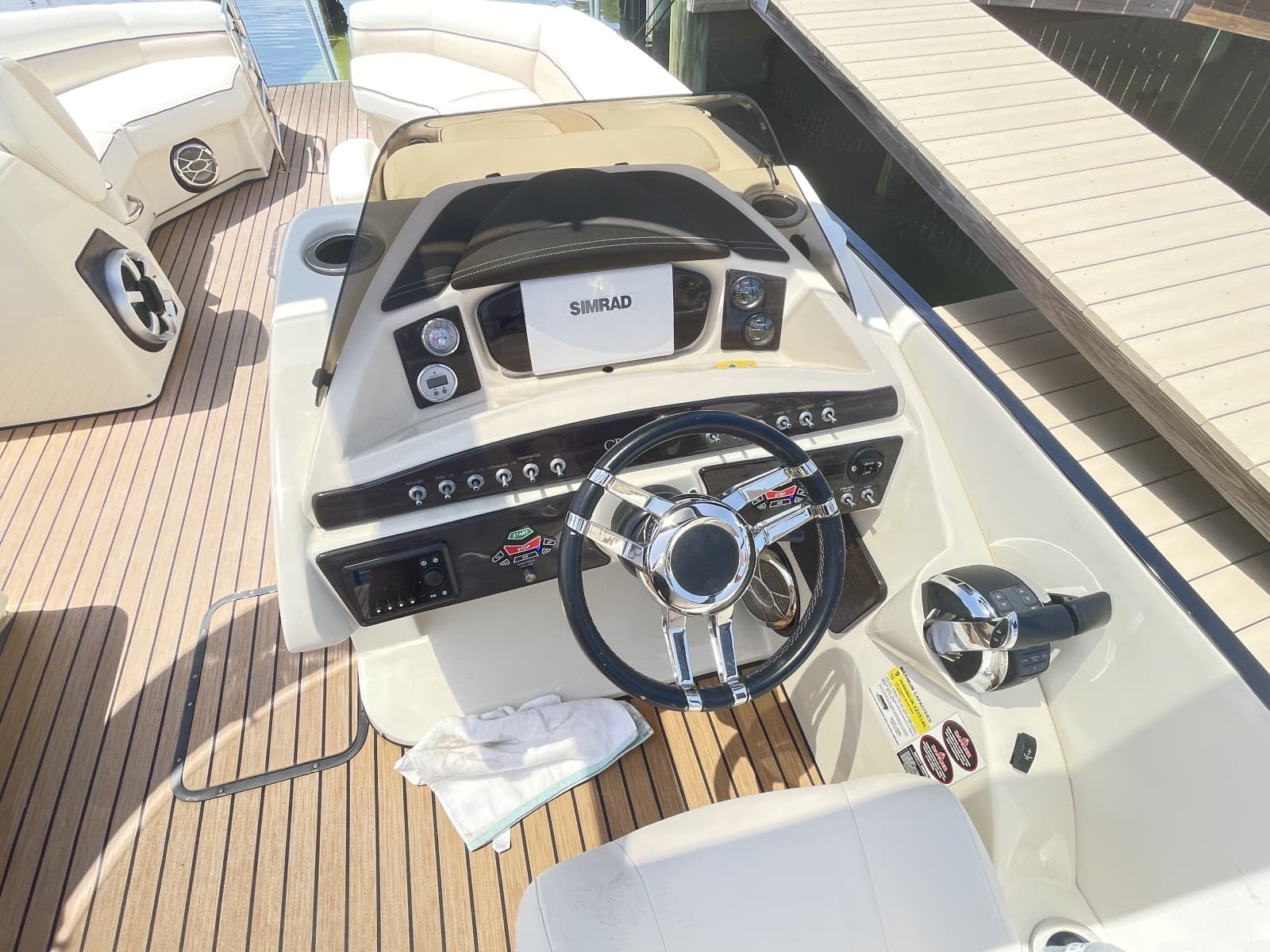 2015 Harris FloteBote Crown DL 250 - Photo 49