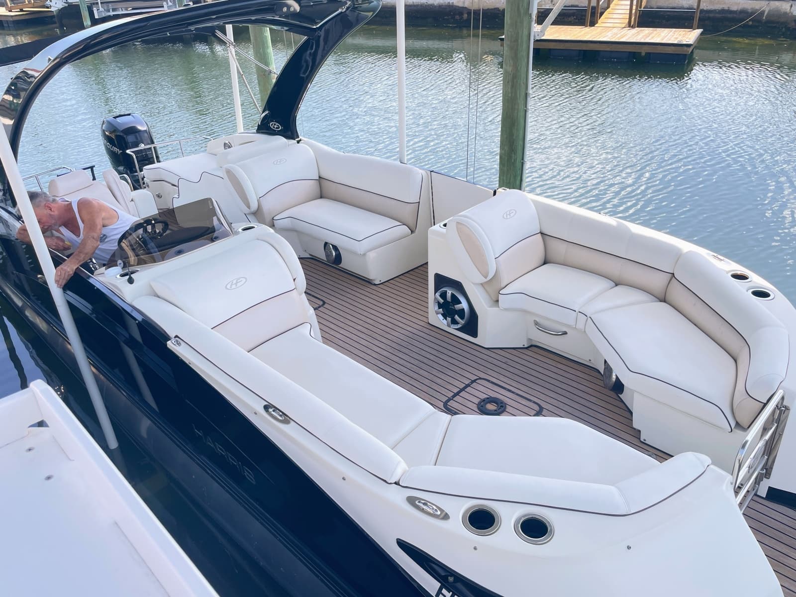 2015 Harris FloteBote Crown DL 250 - Photo 12