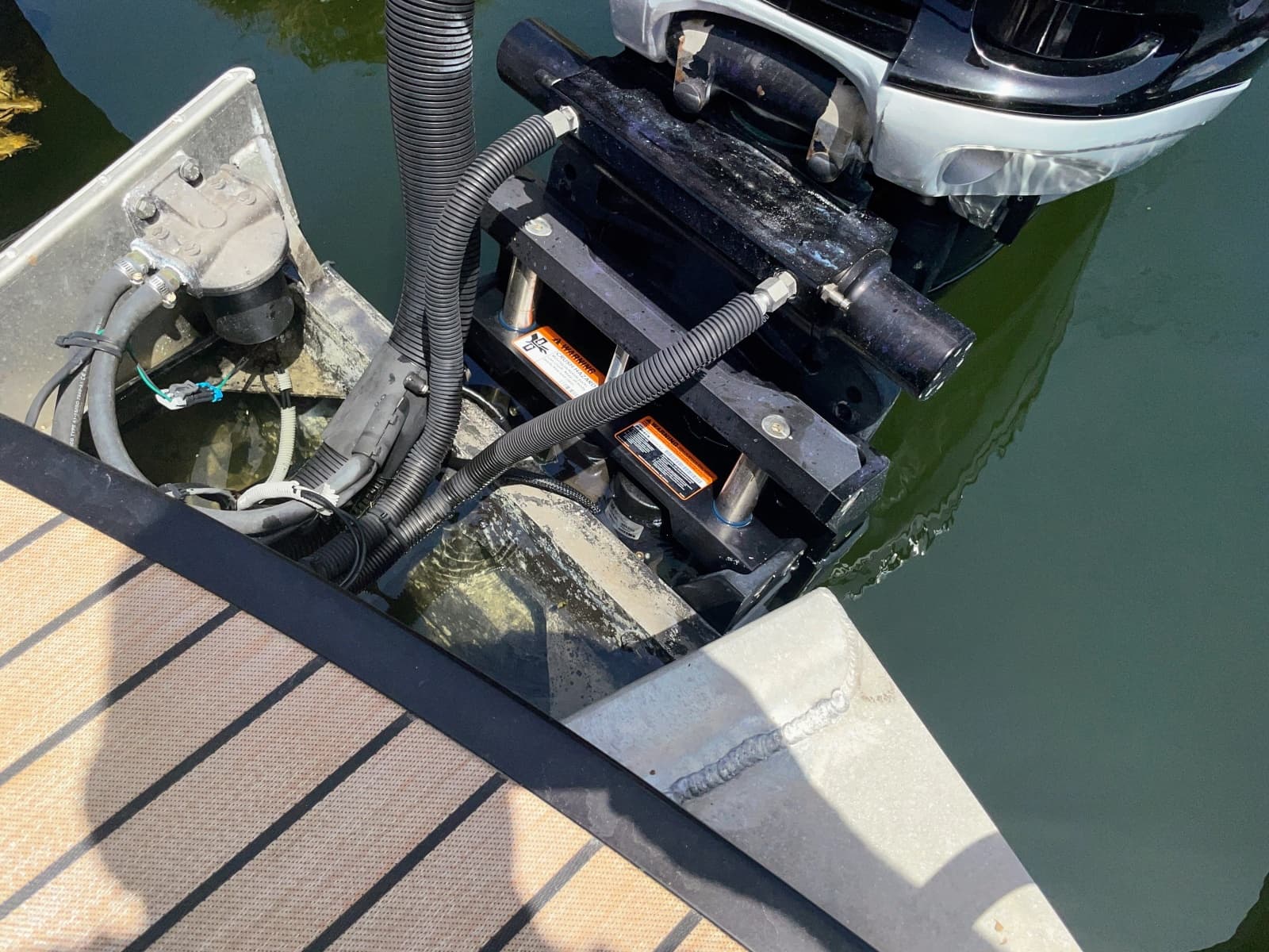 2015 Harris FloteBote Crown DL 250 - Photo 34