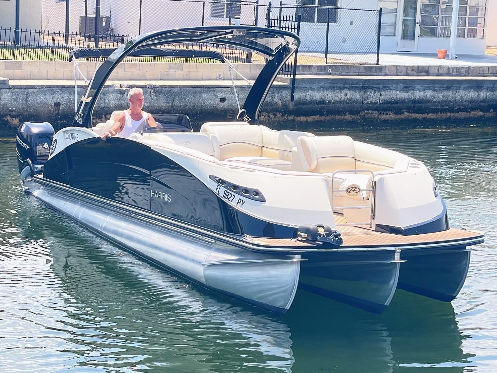 2015 Harris FloteBote Crown DL 250 - Photo 24