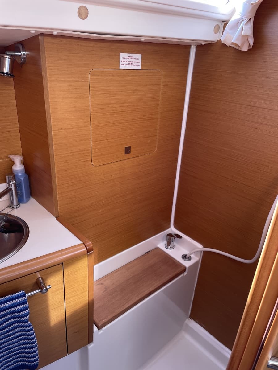 2011 Jeanneau Sun Odyssey 409 - Photo 16