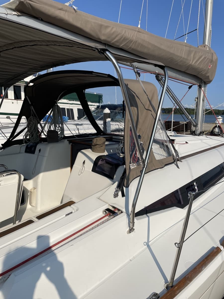2011 Jeanneau Sun Odyssey 409 - Photo 9