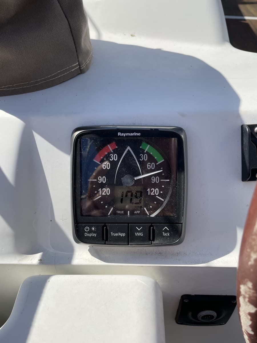 2011 Jeanneau Sun Odyssey 409 - Photo 39