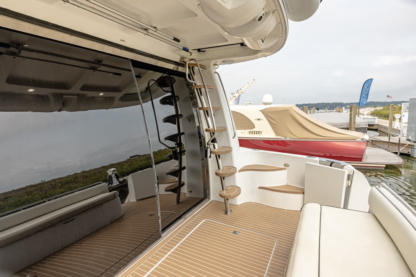 2002 Carver 530 Voyager Sky Lounge - Photo 7