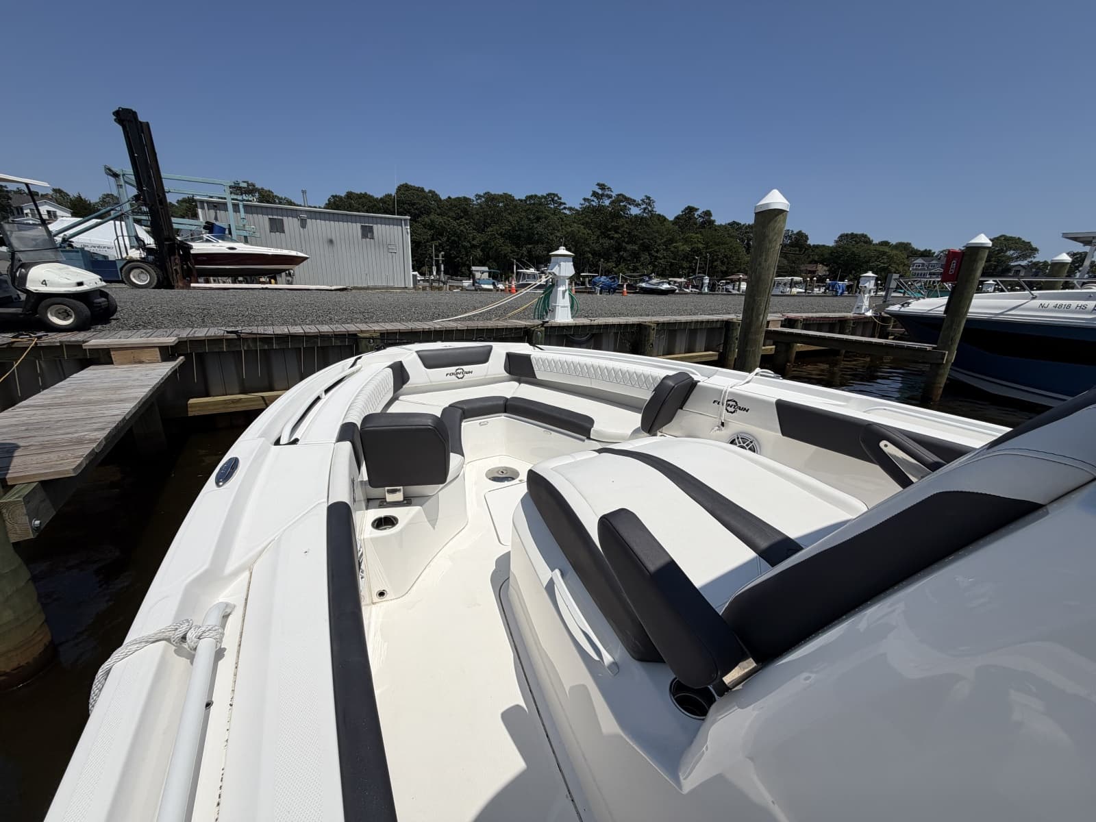 2023 Fountain 32 NX - Photo 21