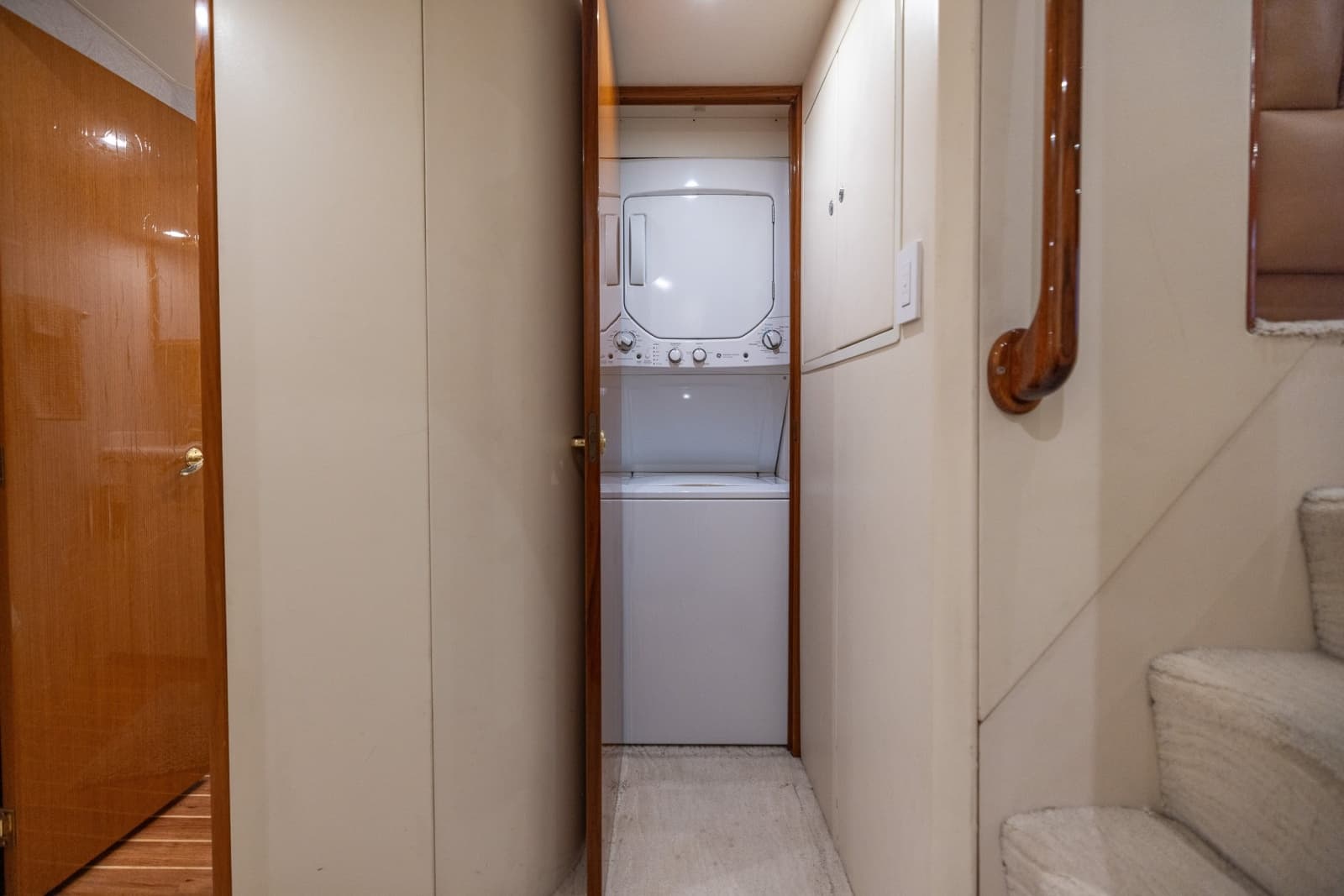 2001 Viking Convertible - Photo 56