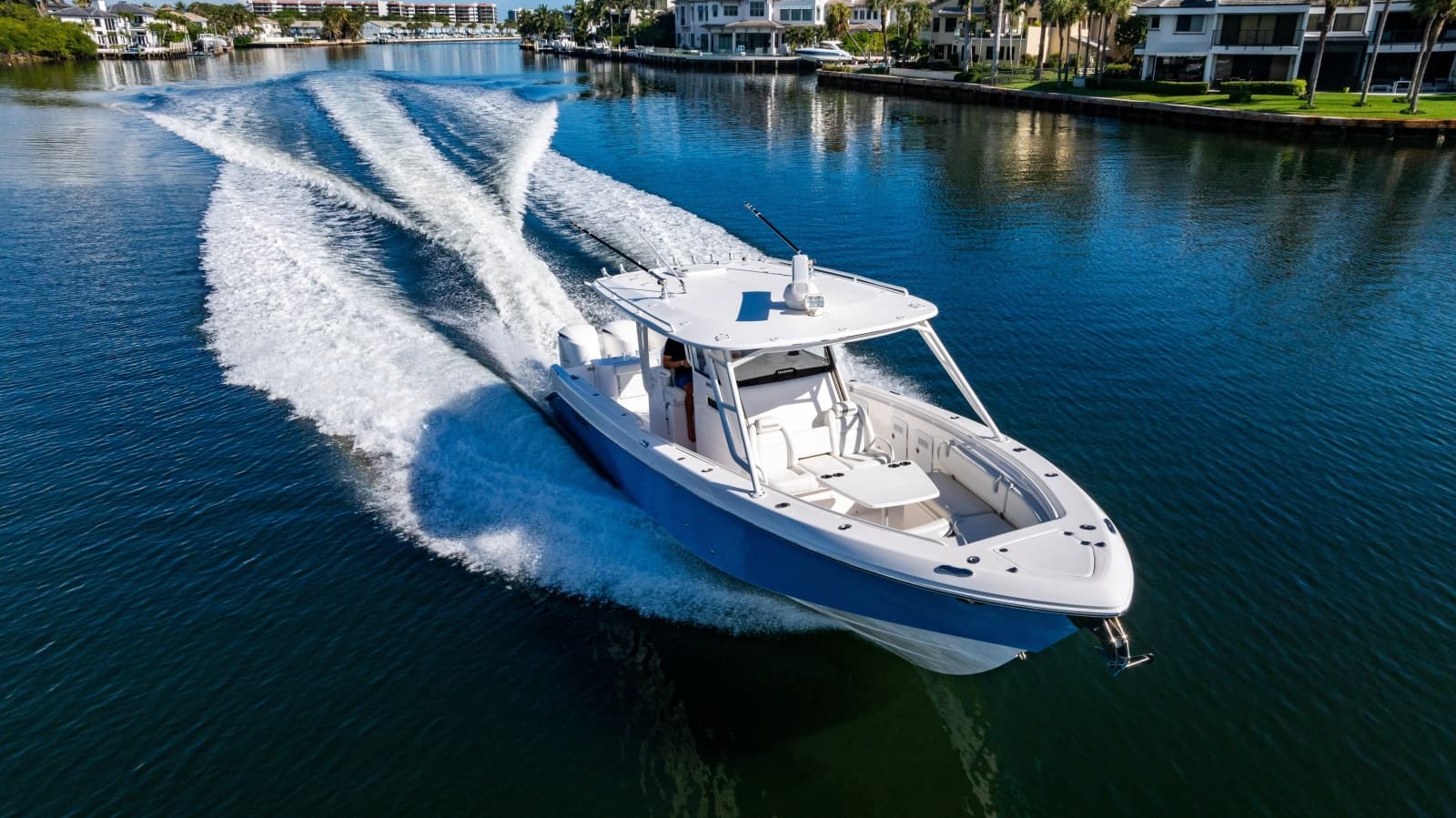 2019 Everglades 355 Center Console - Photo 5
