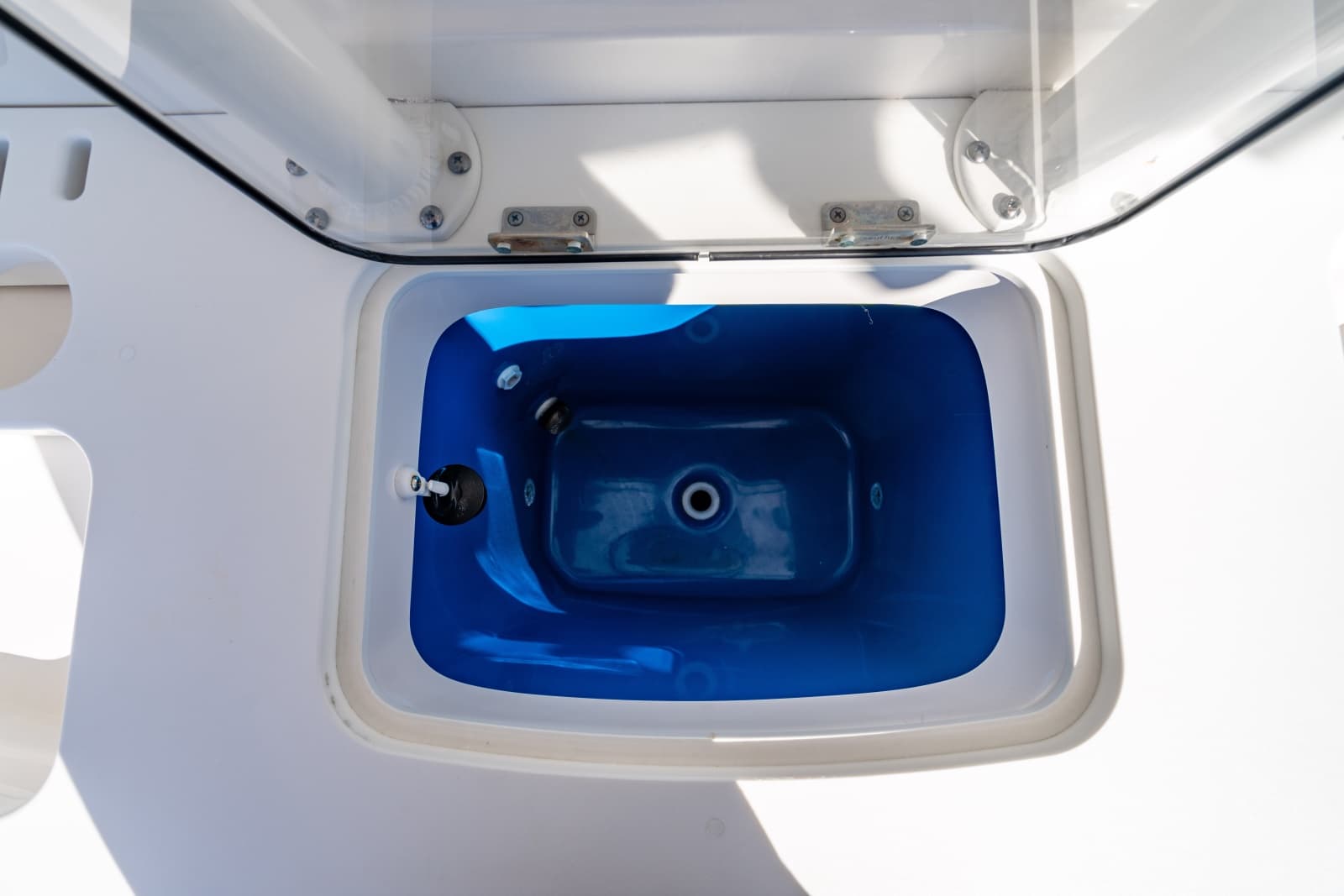 2019 Everglades 355 Center Console - Photo 43