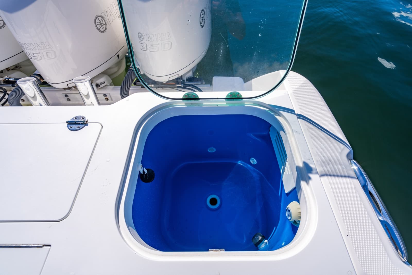 2019 Everglades 355 Center Console - Photo 36