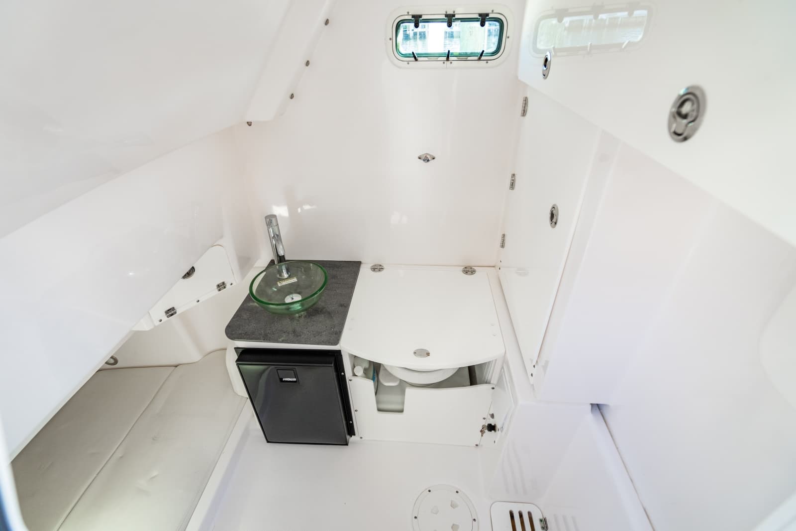 2019 Everglades 355 Center Console - Photo 16