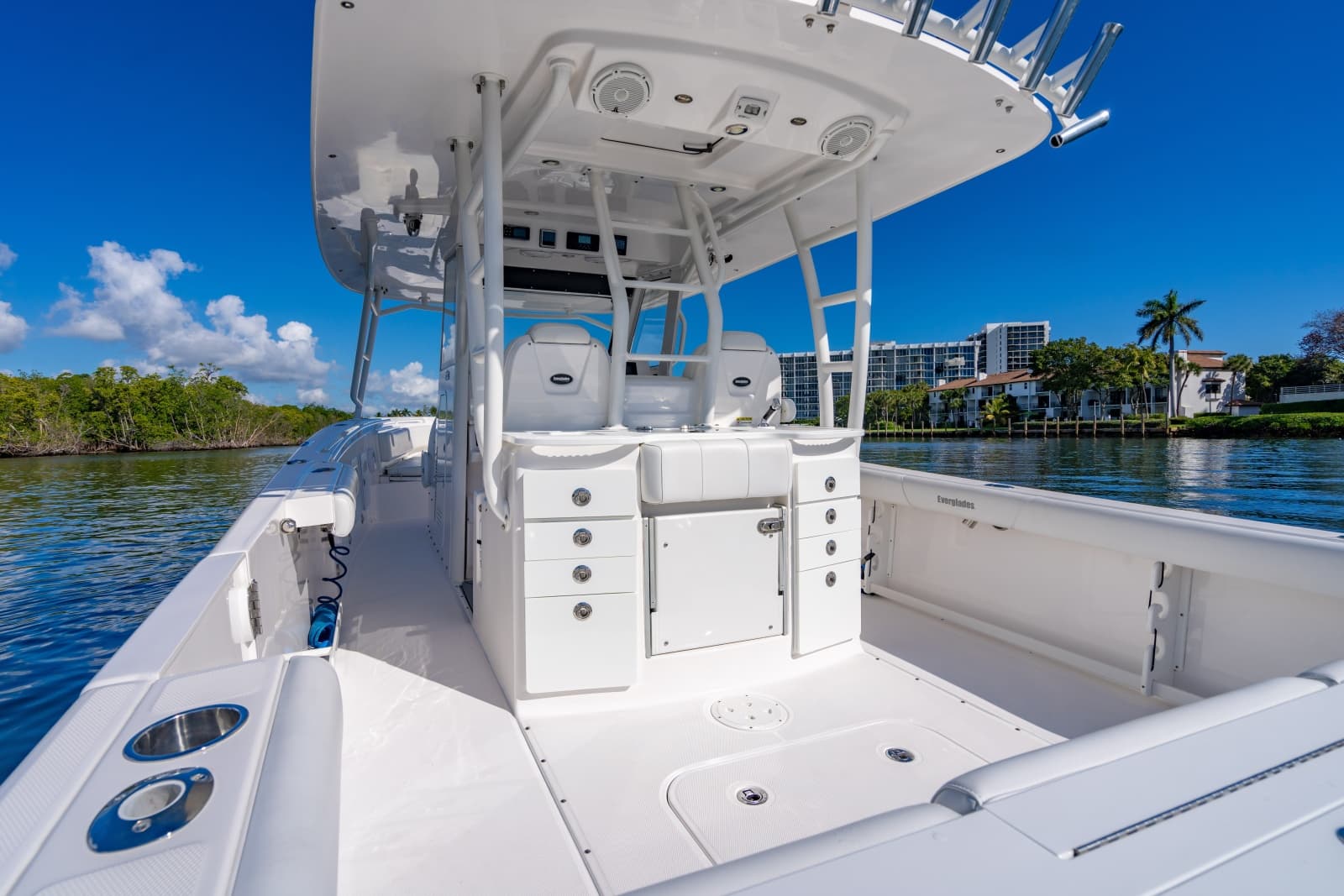 2019 Everglades 355 Center Console - Photo 35