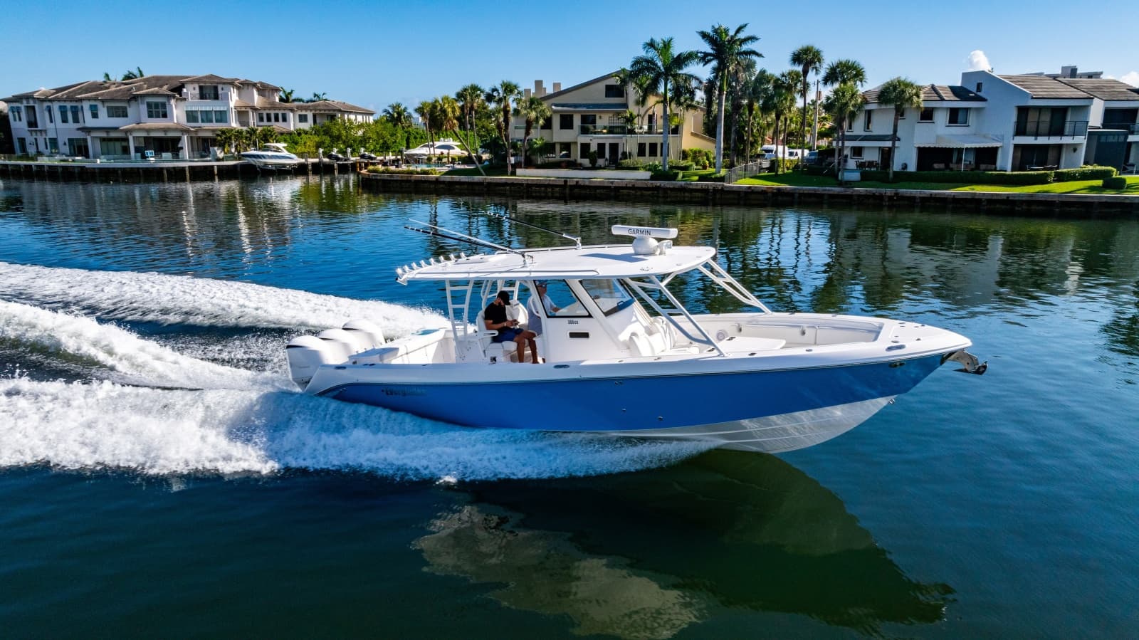 2019 Everglades 355 Center Console - Photo 3