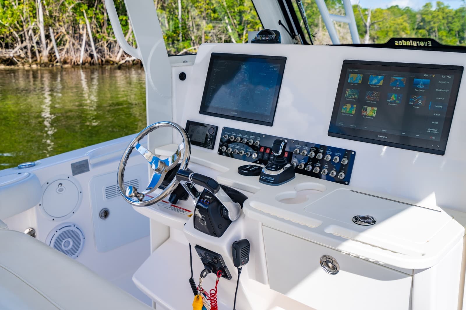 2019 Everglades 355 Center Console - Photo 47