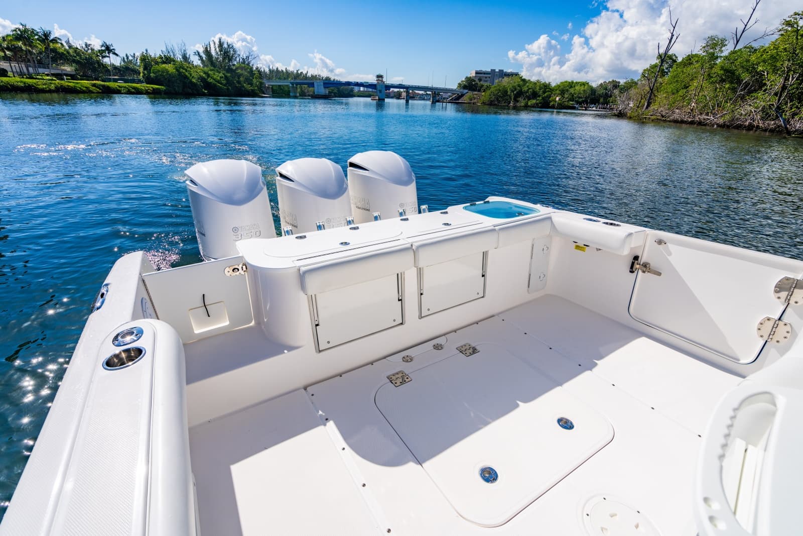 2019 Everglades 355 Center Console - Photo 21