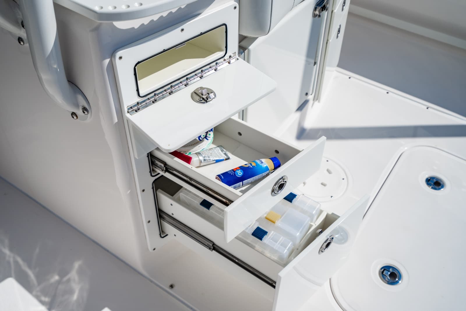 2019 Everglades 355 Center Console - Photo 65