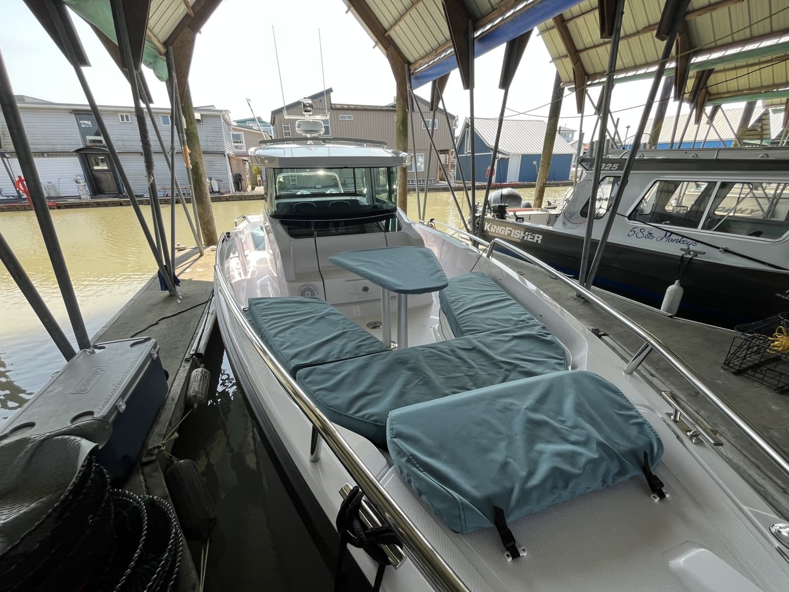 2025 Axopar 29 Cross Cabin XC - Photo 5