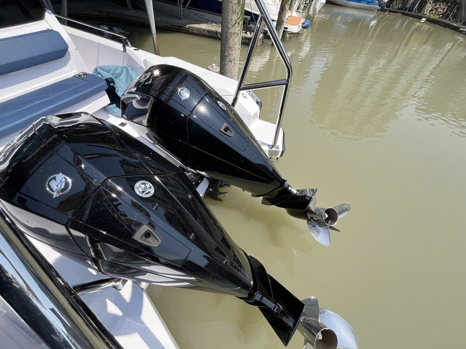 2025 Axopar 29 Cross Cabin XC - Photo 7