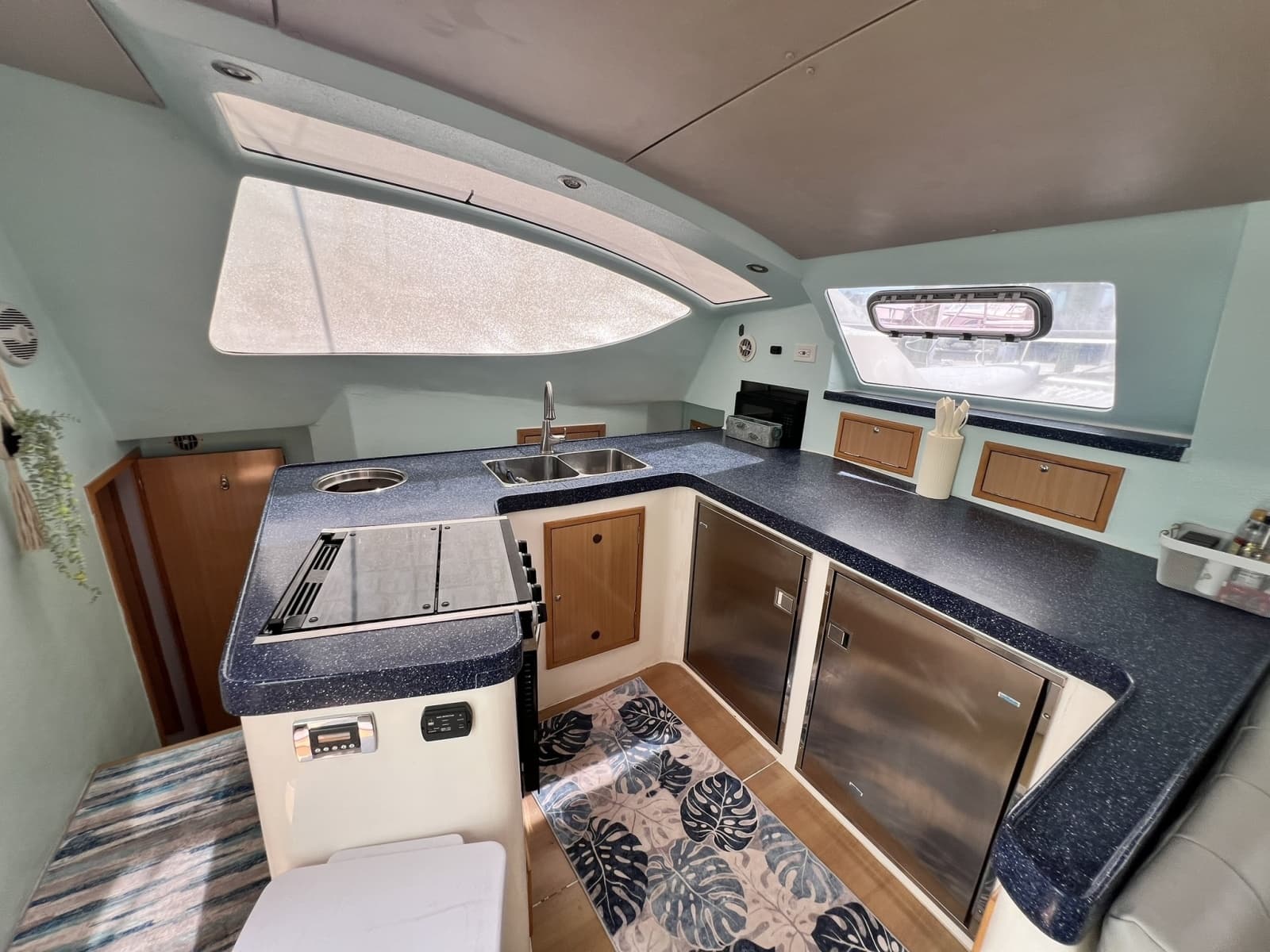 2008 Admiral 40 Cruiser - Photo 31