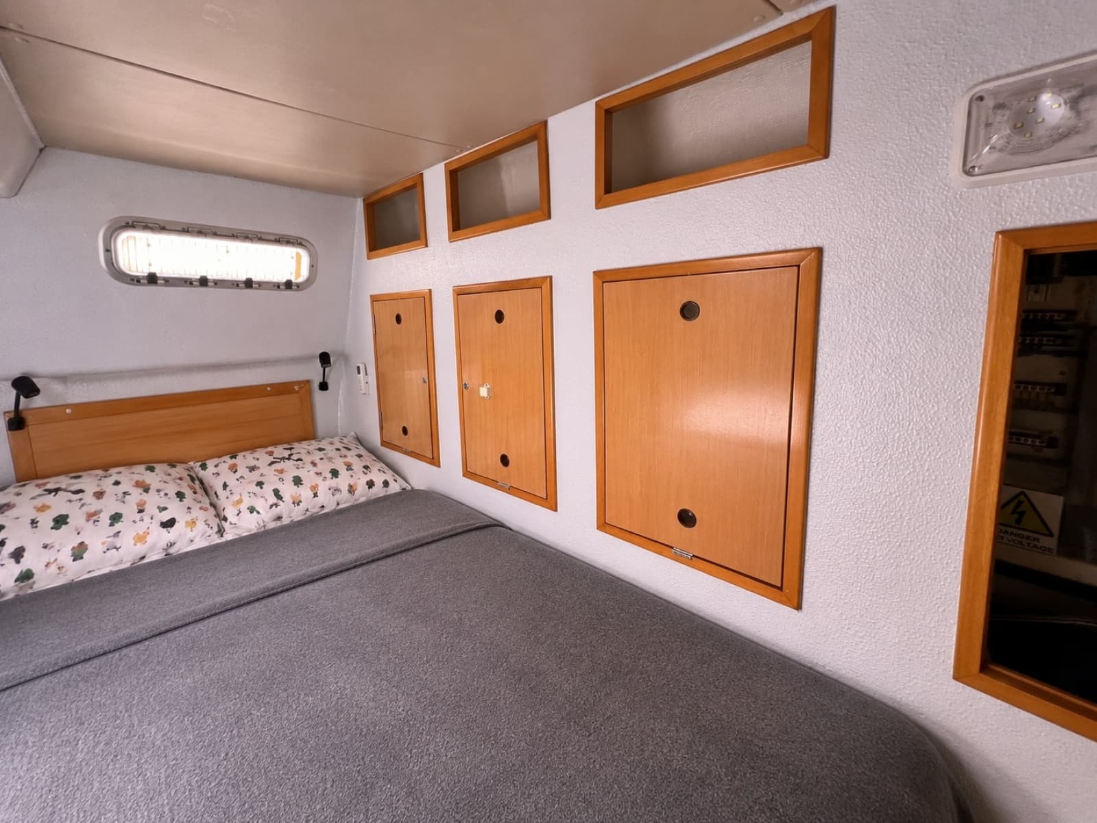 2008 Admiral 40 Cruiser - Photo 43