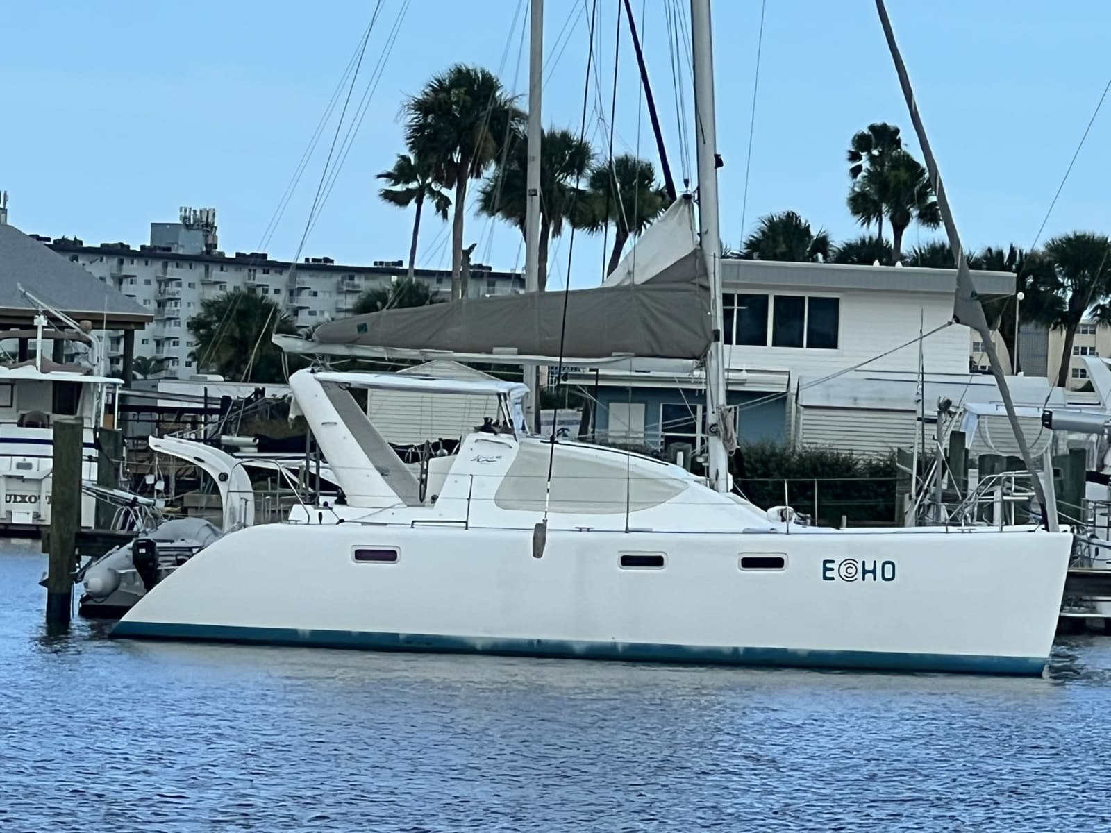 2008 Admiral 40 Cruiser - Photo 1