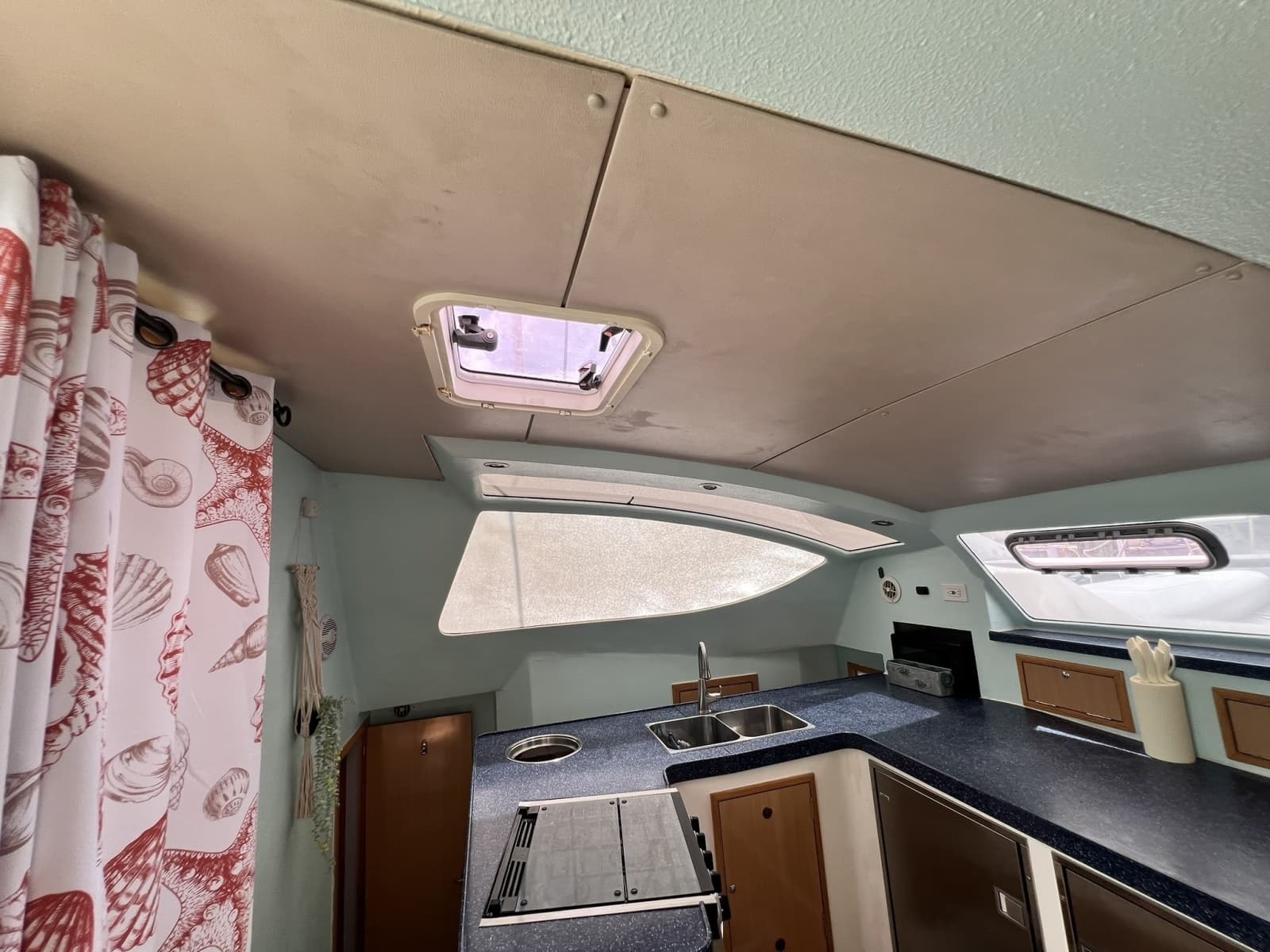 2008 Admiral 40 Cruiser - Photo 32