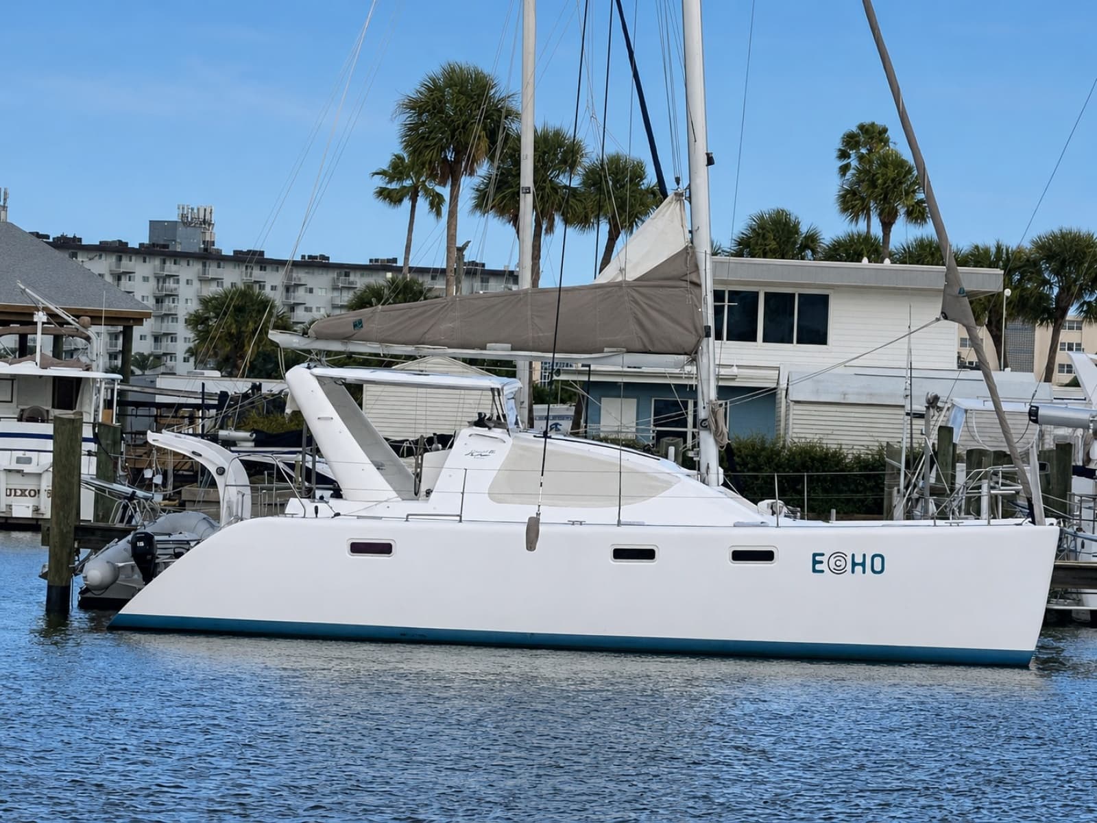 2008 Admiral 40 Cruiser - Photo 1
