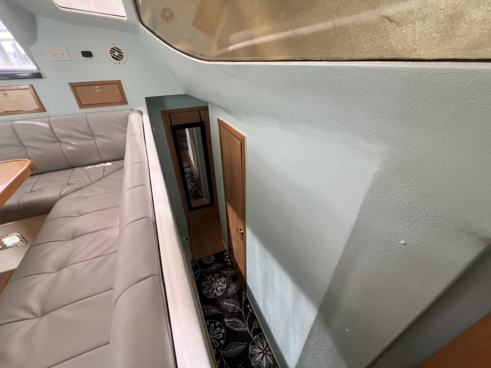 2008 Admiral 40 Cruiser - Photo 41