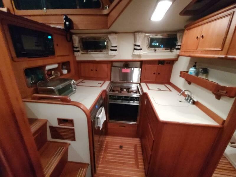 1996 Grand Banks Eastbay 40 Flybridge - Photo 53