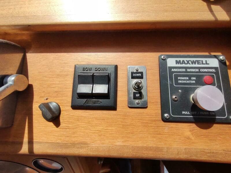 1996 Grand Banks Eastbay 40 Flybridge - Photo 36