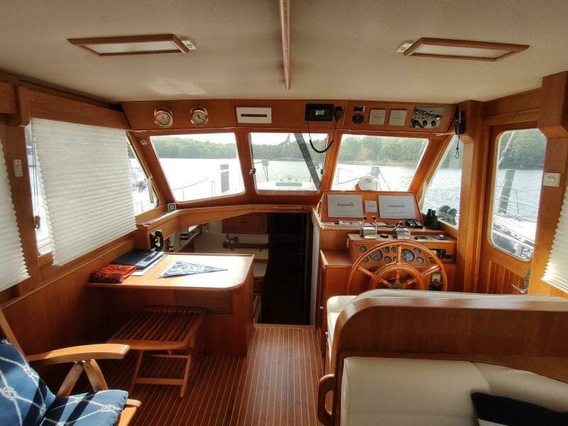 1996 Grand Banks Eastbay 40 Flybridge - Photo 27