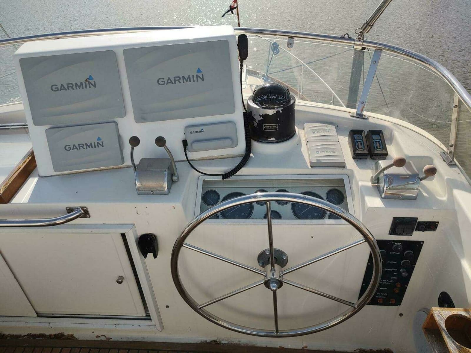 1996 Grand Banks Eastbay 40 Flybridge - Photo 113