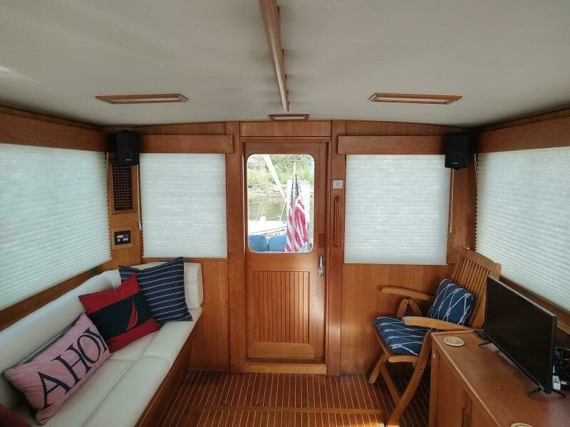 1996 Grand Banks Eastbay 40 Flybridge - Photo 43