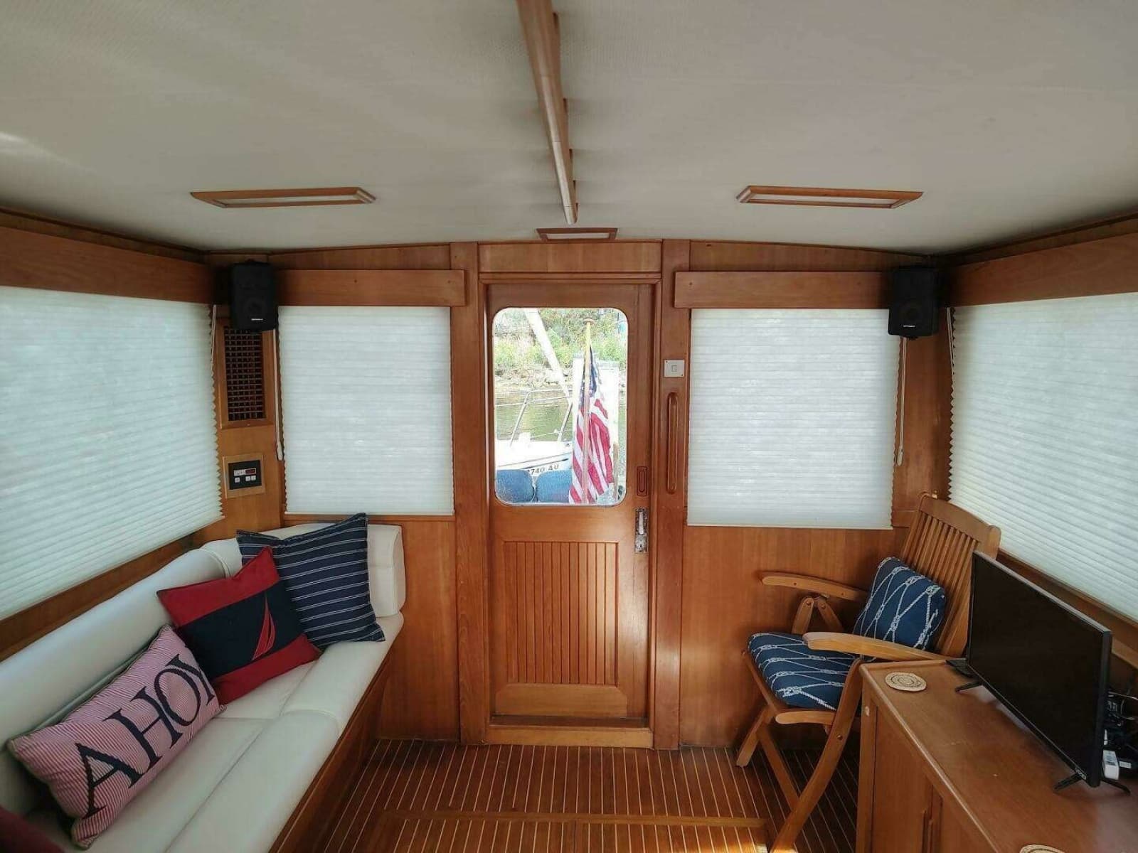 1996 Grand Banks Eastbay 40 Flybridge - Photo 47