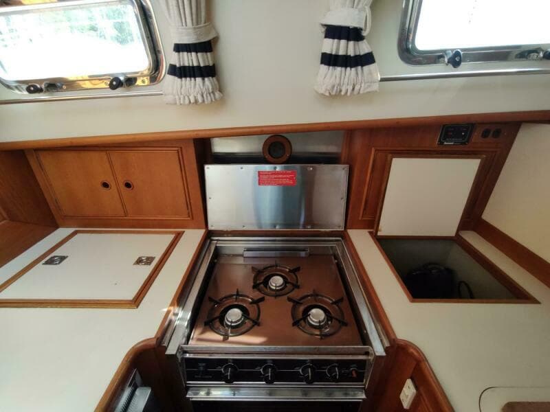 1996 Grand Banks Eastbay 40 Flybridge - Photo 57