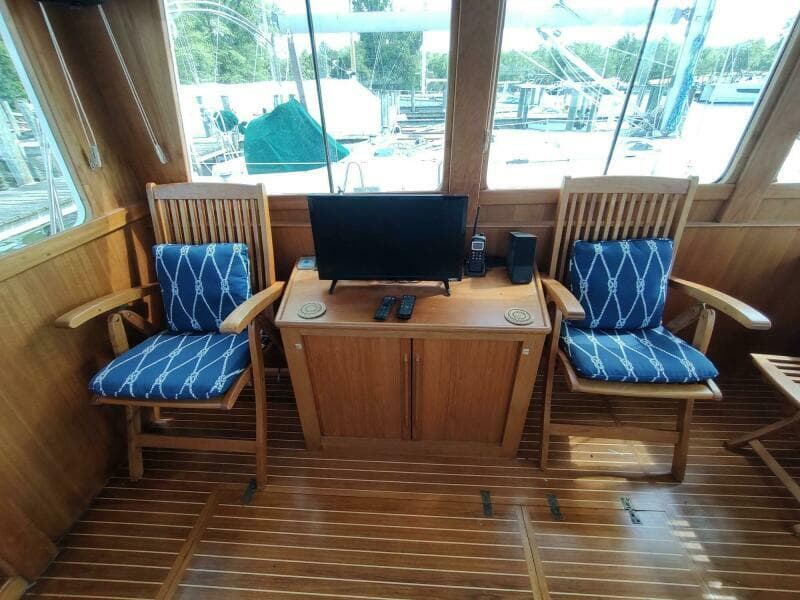 1996 Grand Banks Eastbay 40 Flybridge - Photo 46