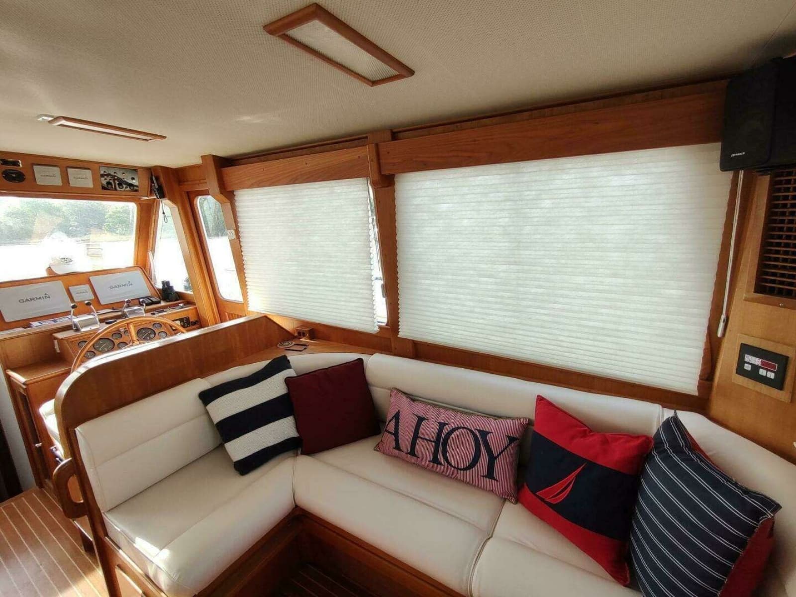 1996 Grand Banks Eastbay 40 Flybridge - Photo 45