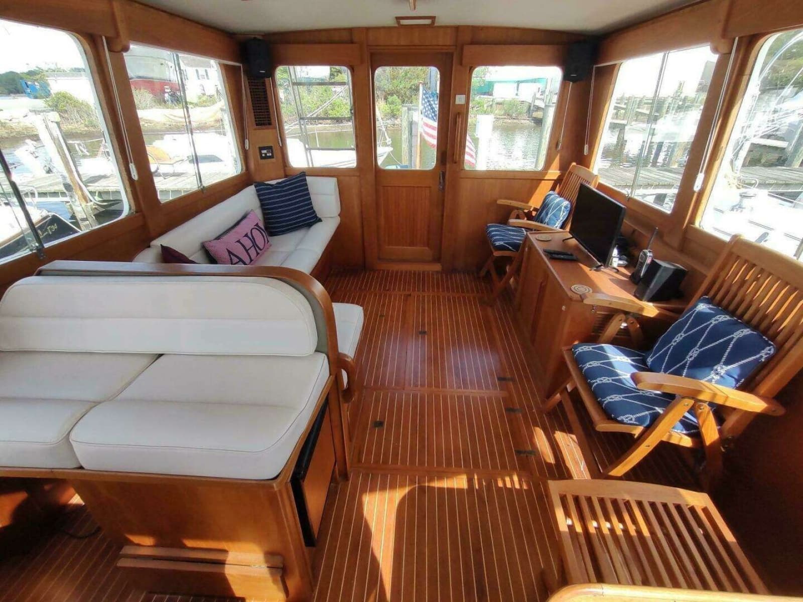 1996 Grand Banks Eastbay 40 Flybridge - Photo 43