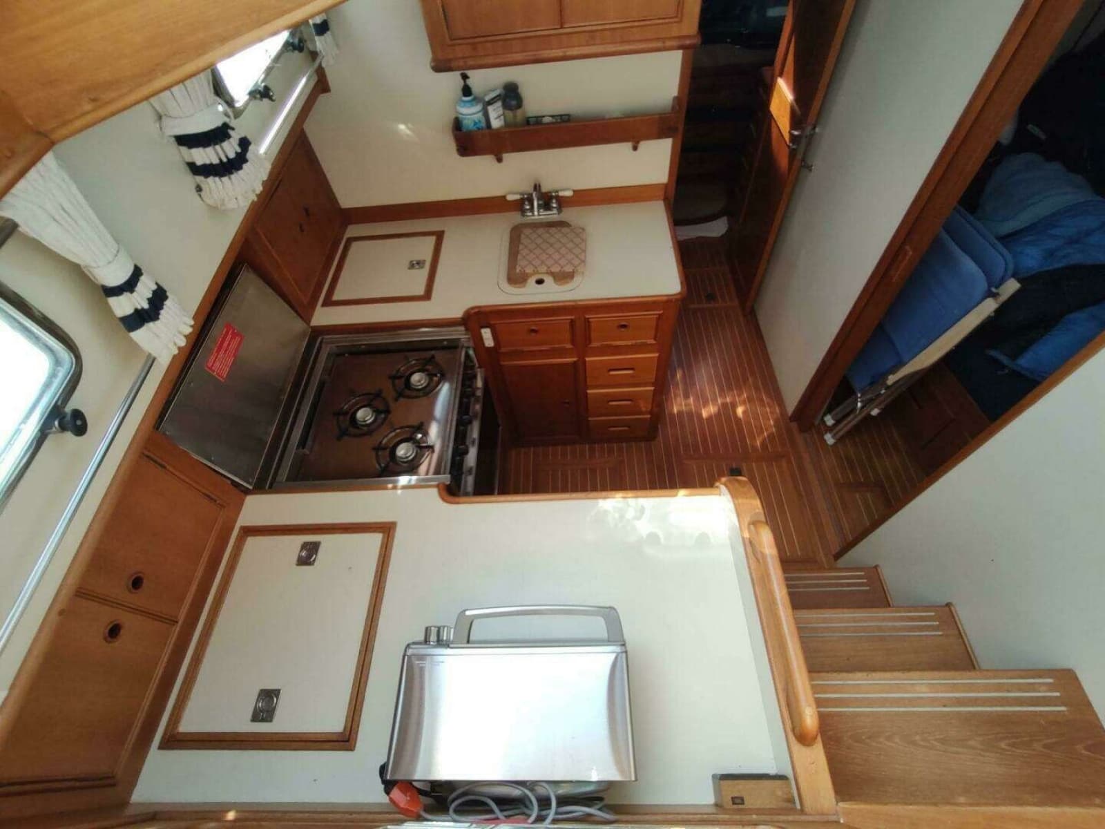 1996 Grand Banks Eastbay 40 Flybridge - Photo 55