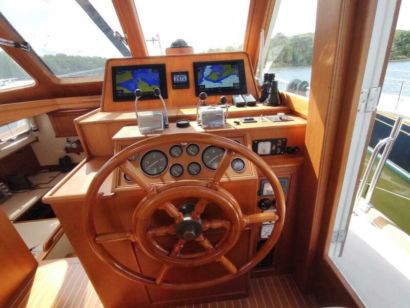 1996 Grand Banks Eastbay 40 Flybridge - Photo 33