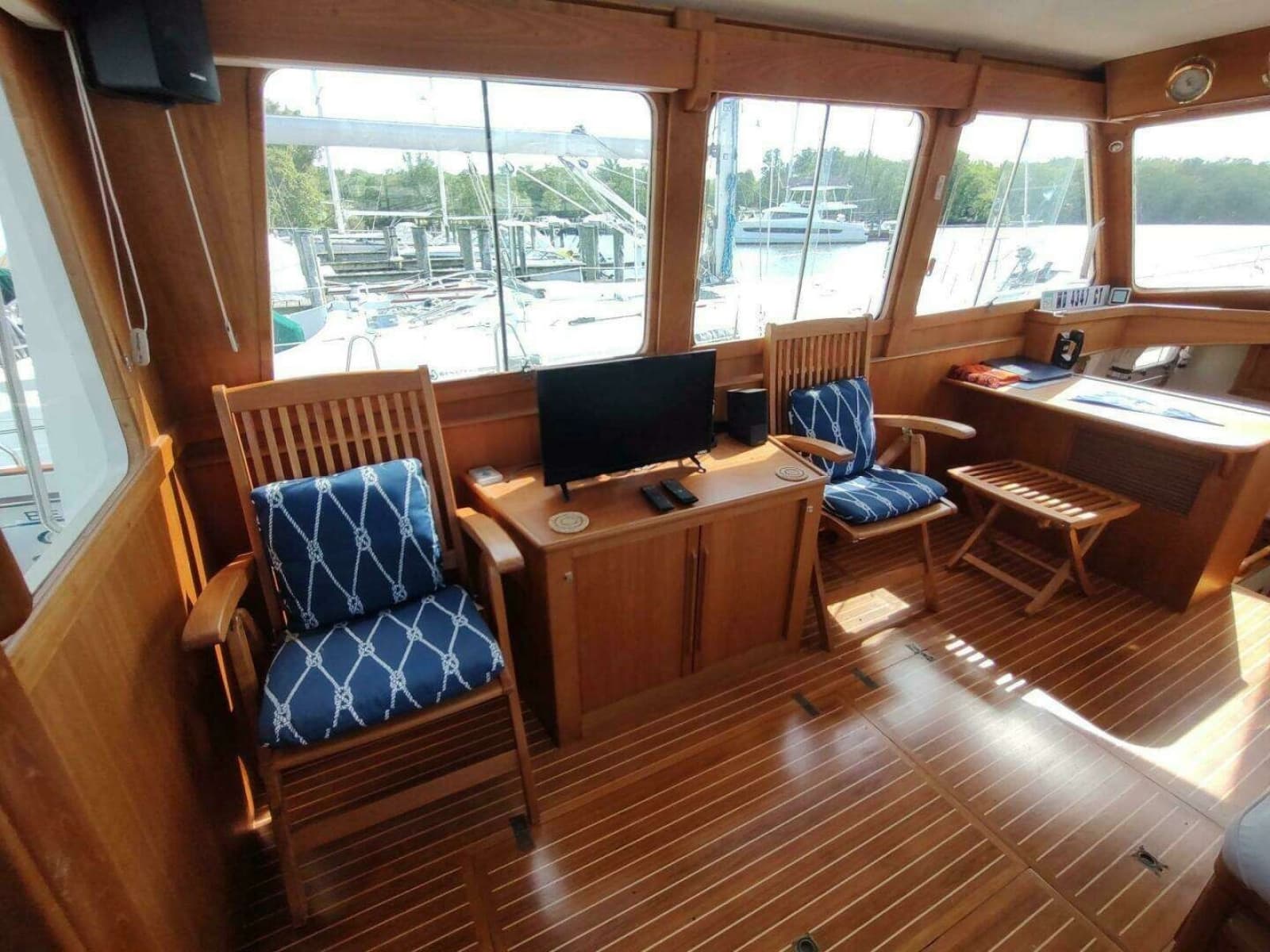 1996 Grand Banks Eastbay 40 Flybridge - Photo 49