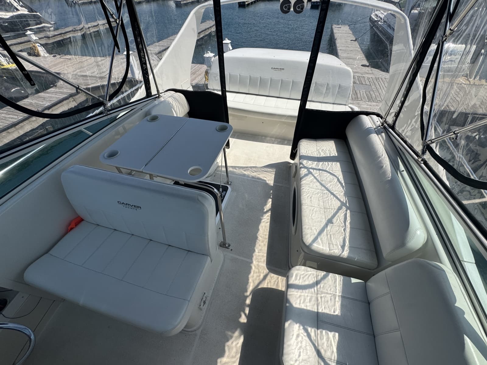 1998 Carver 35 Mariner - Photo 9