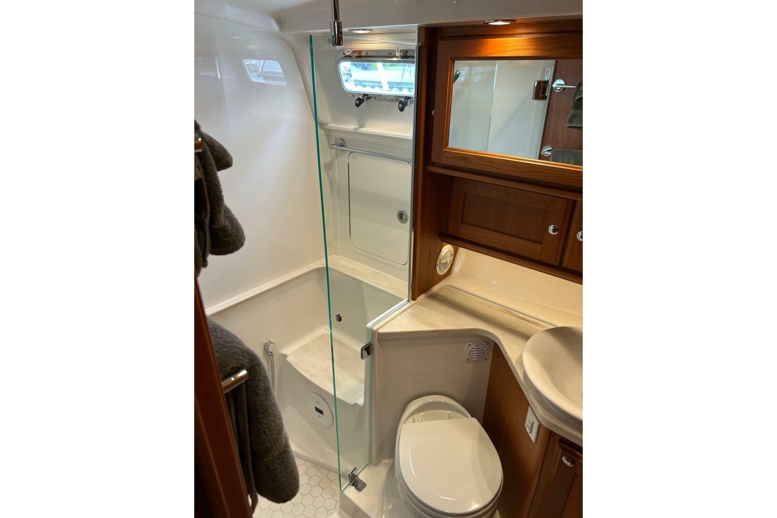 2022 Sabre 45 Salon Express - Photo 36
