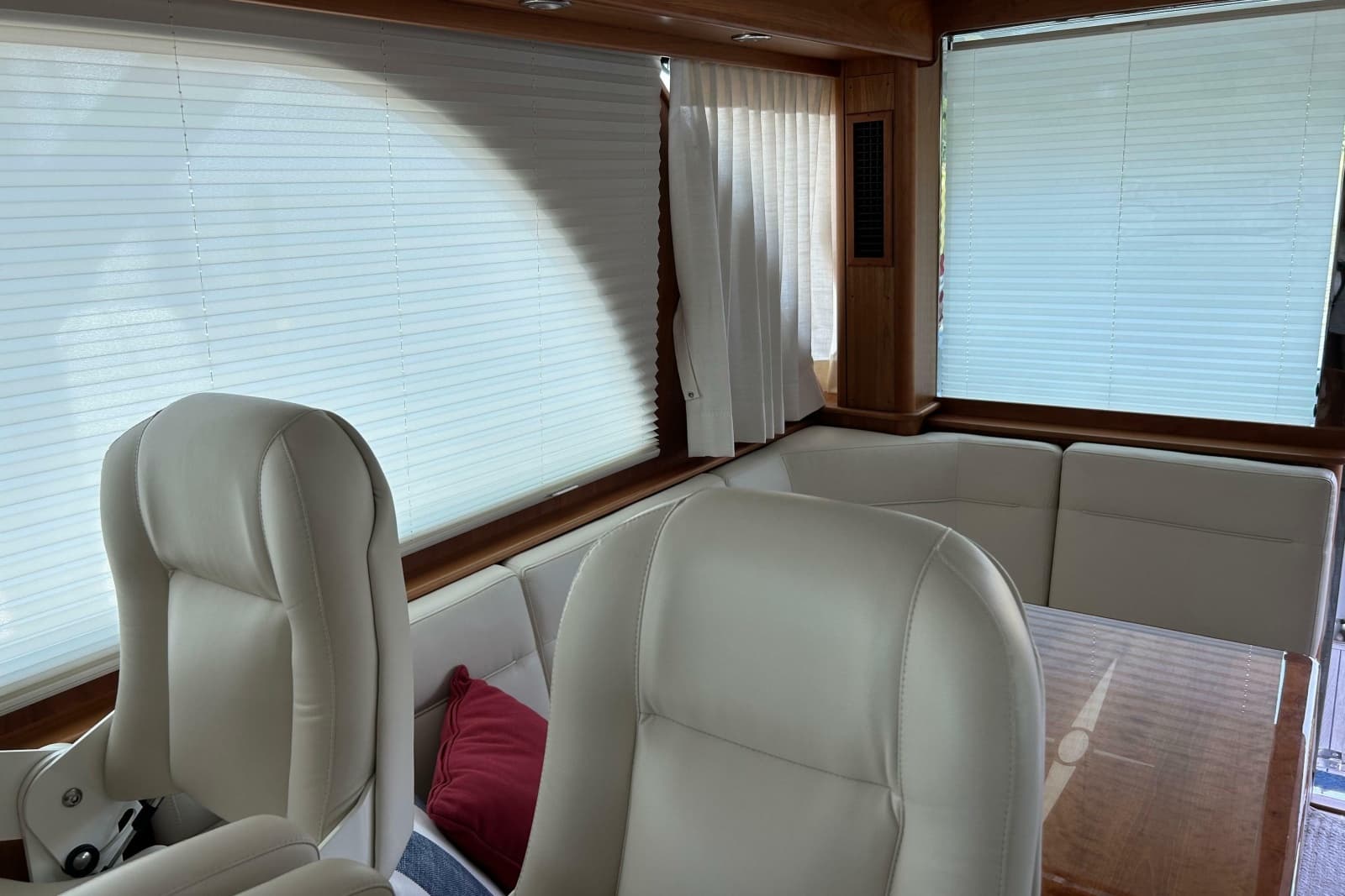 2022 Sabre 45 Salon Express - Photo 15