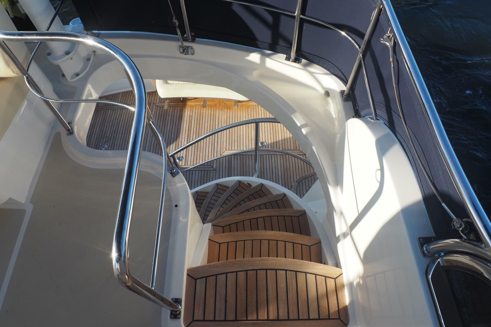 2006 Grand Banks 47 Eastbay Fly Bridge - Photo 55