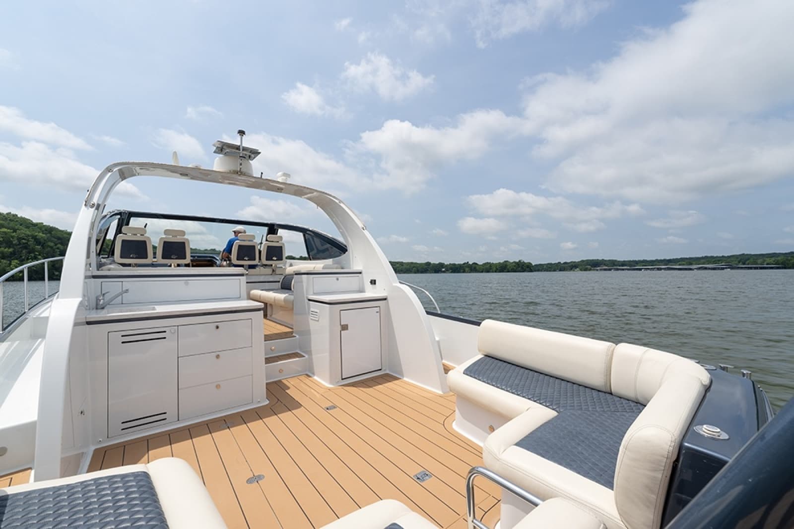 2019 Palm Beach Motor Yachts GT50 - Photo 22