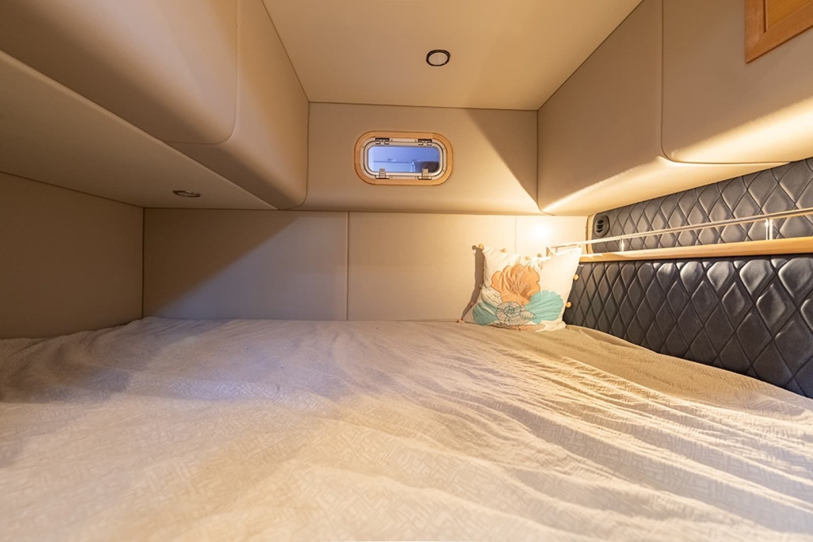 2019 Palm Beach Motor Yachts GT50 - Photo 53