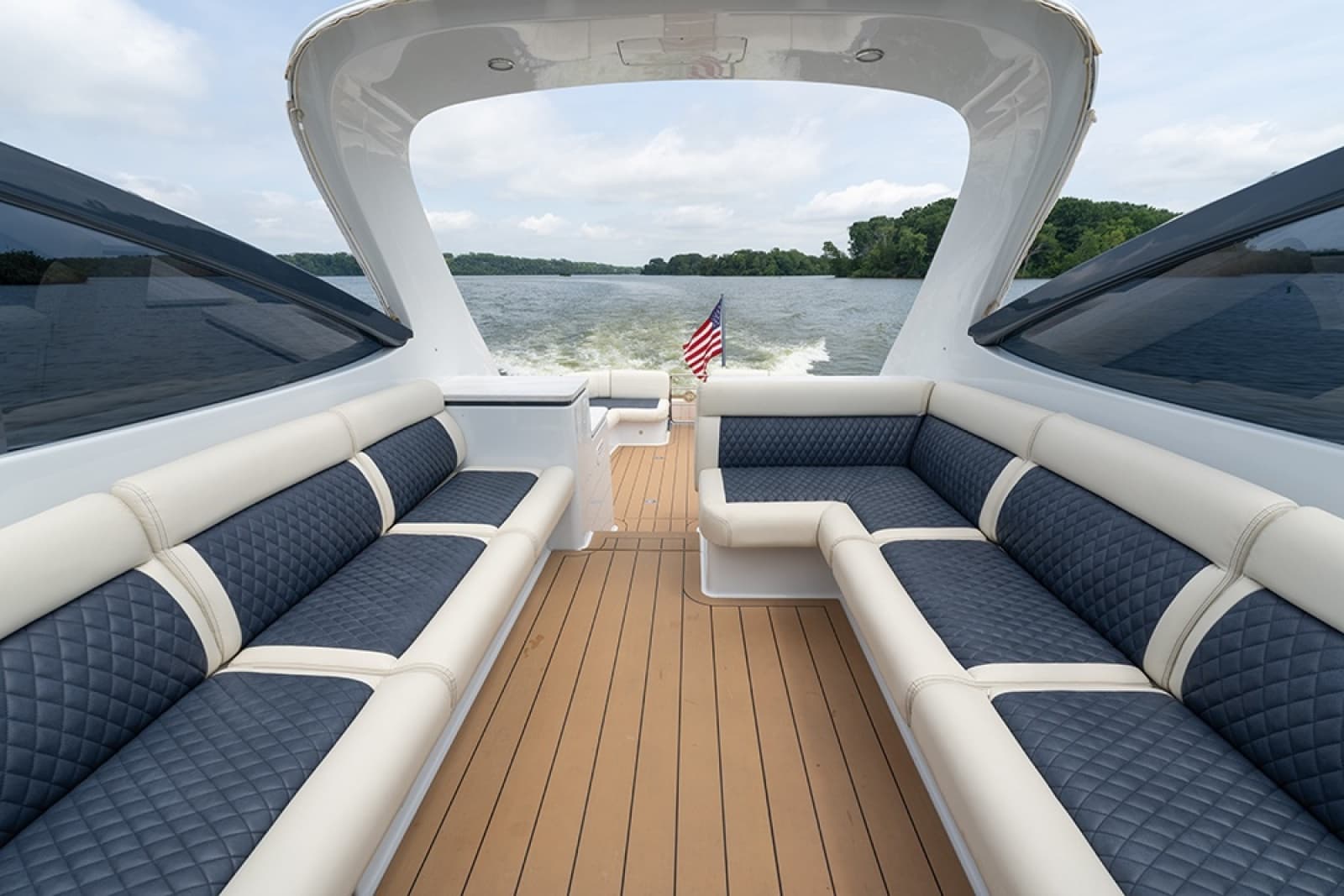 2019 Palm Beach Motor Yachts GT50 - Photo 25