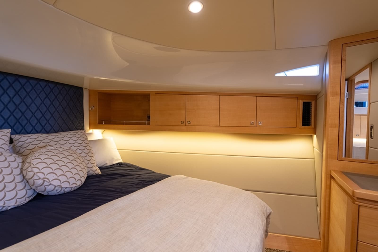 2019 Palm Beach Motor Yachts GT50 - Photo 44